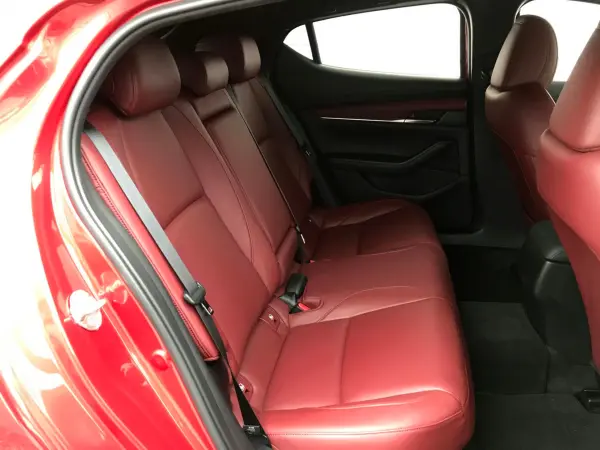 Mazda Mazda3 Fastback 2.0 20S Proactive Touring Selection — photo 8
