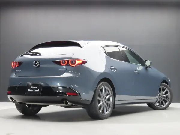 2019 Mazda 3 Fastback — photo 2
