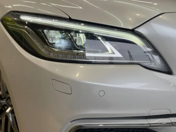 Toyota Crown Hybrid 2.5 RS Four 4WD — photo 8