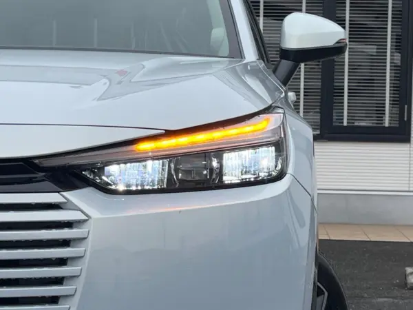 Honda Vezel 1.5 e:HEV Z — photo 8