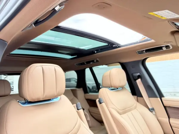 2025 Landrover Rangerover — photo 3