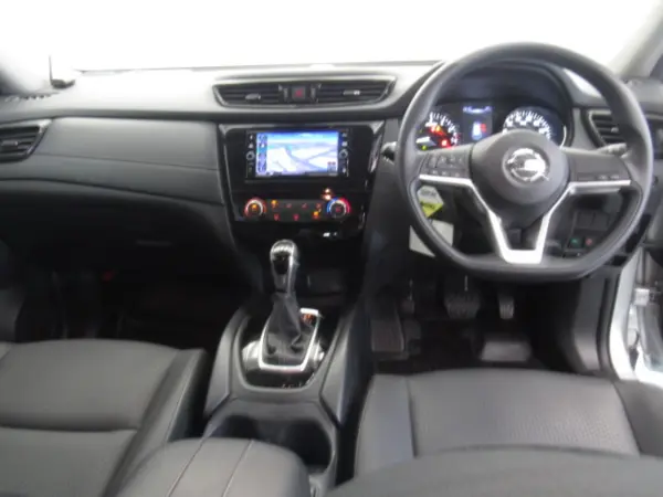 2021 Nissan Xtrail — photo 3