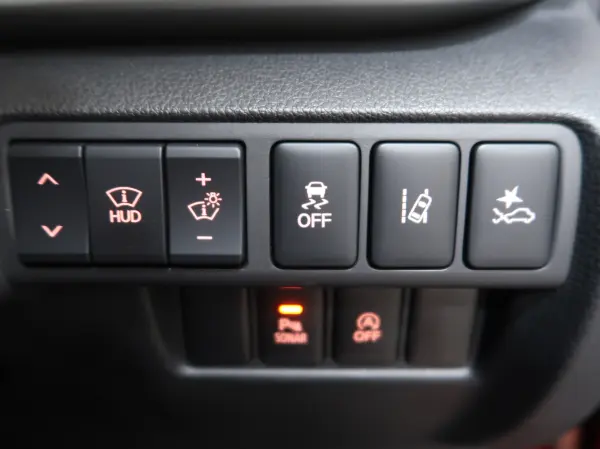 Mitsubishi Eclipse Cross 1.5 G — photo 7