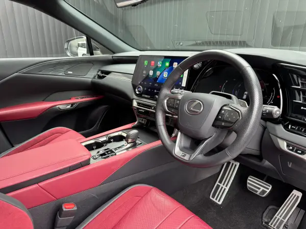 Lexus RX 500h F Sport Performance 4WD TRD Aero Kit Mark Levinson Radiant Heater Panoramic Roof Digital Inner Mirror Orange Calipers Built-in Dashcam 14-inch Connected Navigation Lexus Teammate Advanced Park Red Leather Interior — photo 9