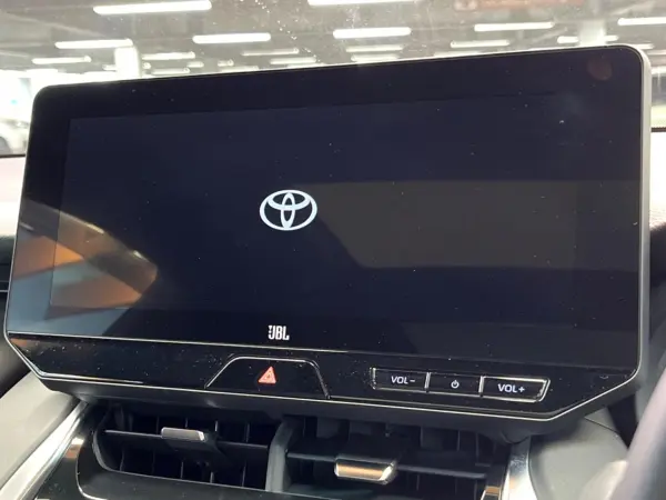 Toyota Harrier 2.0 Z Glass Roof JBL Sound 12-inch Navigation Surround View Camera Radar Cruise Blind Spot Digital Mirror Power Back Door Non-Smoking Genuine 19-inch AW Auto Light LED Head ETC Drive Recorder (Platinum White Pearl Mica) — photo 7