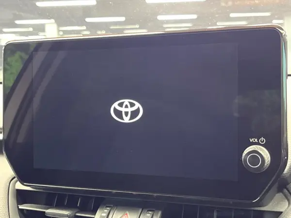 2024 Toyota  Rav4 — photo 3