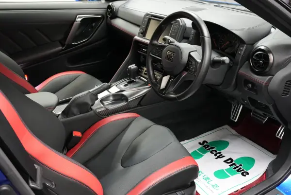 Nissan GT-R 3.8 Black Edition 4WD MY25 Final Model Nismo Sport Resetting One Owner Shutter Garage Storage Non-Smoking SRS Side Airbag Privacy Glass Floor Mat Drive Recorder 5 Years Coat Premium (Wangan Blue 4-Coat Multi-Flex PM) — photo 7