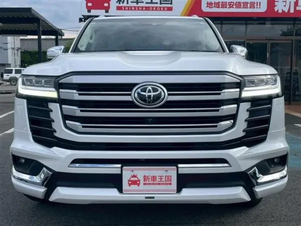 2024 Toyota Landrcuiser 300 — photo 9 | Tuminion Kenya