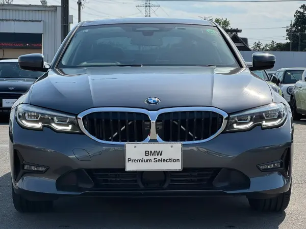 BMW 3 Series 320i Highline PKG Plus PKG Black Leather Power Seat Seat Heater Aftermarket Full-Seg TV Touch Panel Navigation Rear Camera Wireless Charging Bluetooth ETC2.0 17-inch AW Active Cruise Control Driving Assist Non-Smoking (Mineral Grey Metallic) — thumbnail 1