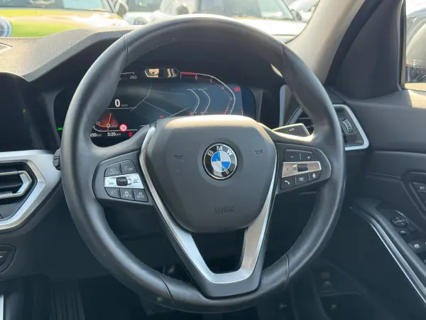 BMW 3 Series 320i Highline PKG Plus PKG Black Leather Power Seat Seat Heater Aftermarket Full-Seg TV Touch Panel Navigation Rear Camera Wireless Charging Bluetooth ETC2.0 17-inch AW Active Cruise Control Driving Assist Non-Smoking (Mineral Grey Metallic) — photo 8