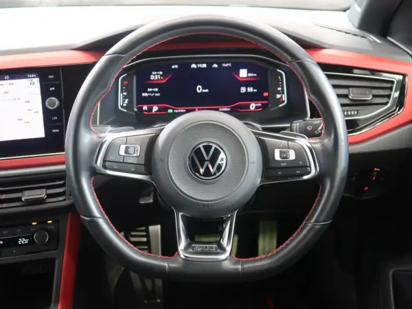 2021 Volkswagen Polo — photo 3