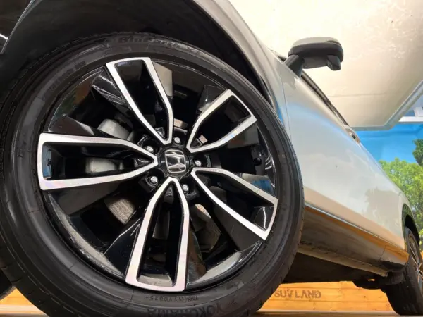 2023 Honda Vezel — photo 9 | Tuminion Kenya