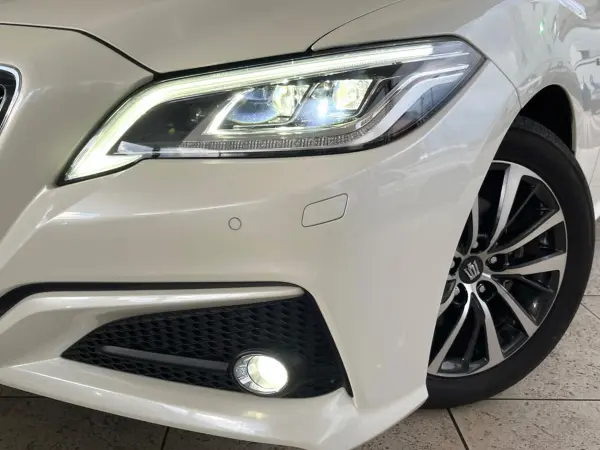 2019 Toyota Crown — photo 8 | Tuminion Kenya