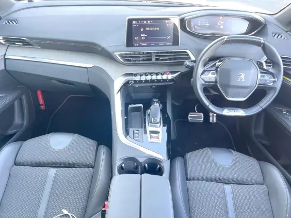 2023 Peugeot 5008 — photo 2