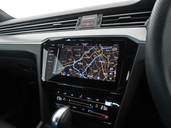 Volkswagen Passat Variant TDI R-Line Diesel Turbo — photo 8