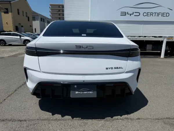 2025 Byd Seal — photo 3