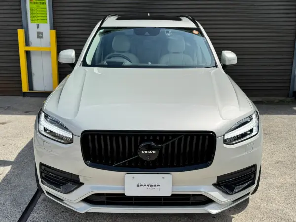 Volvo XC90 Recharge Plug-in Hybrid T8 AWD Inscription 4WD — photo 8