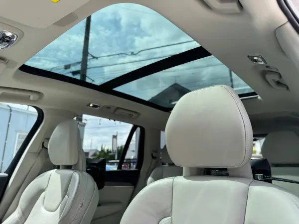 Volvo XC90 Recharge Plug-in Hybrid T8 AWD Inscription 4WD — photo 7