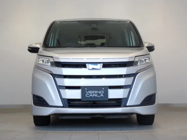 2021 Toyota Noah — photo 3