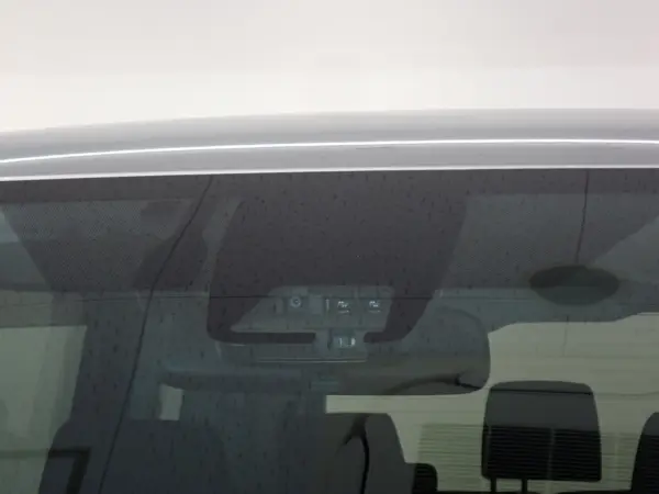 Toyota Noah 1.8 Hybrid X — photo 7