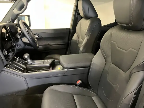 Lexus GX550 Version L 4WD Panoramic Roof/Front Rear Drive Recorder/Digital Inner Mirror (Graphite Black Glass Flake) — photo 9