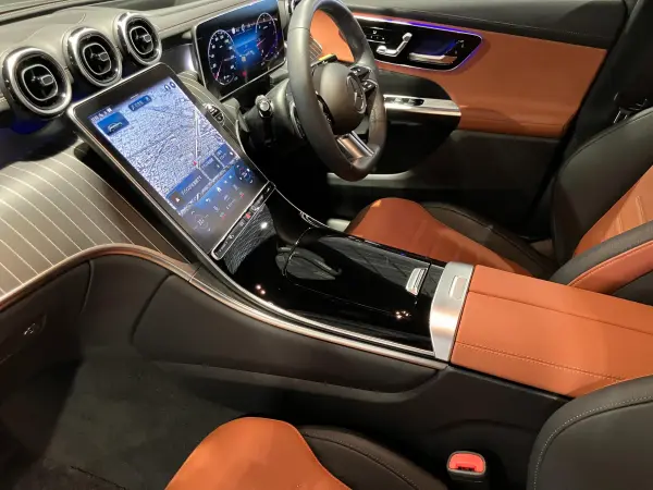 Mercedes-Benz GLC220 d 4Matic (ISG equipped model) AMG Line Package Diesel Turbo 4WD AMG Leather Exclusive Package (Mojave Silver) — photo 9