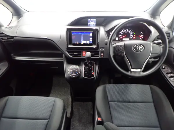 2019 Toyota Noah — photo 9 | Tuminion Kenya