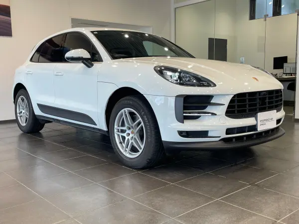 2021 Porsche Macan — photo 3