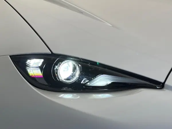 Mazda Roadster 1.5 NR-A Late Model 6MT Mazda Connect Backup Camera Smart Brake Support Blind Spot Monitor LED Headlights Black Fabric Seat Genuine Leather Steering Wheel (Snowflake White Pearl Mica) — photo 9