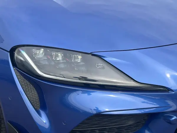 Toyota Supra 3.0 RZ 6MT Tan Leather JBL Sound System (Dawn Blue Metallic) — photo 9