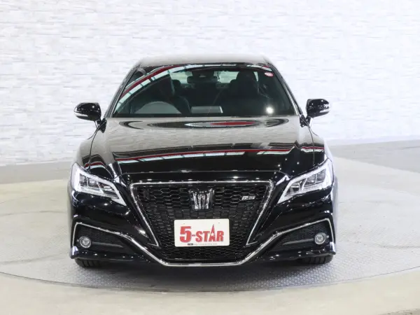 Toyota Crown 2.0 RS — photo 8