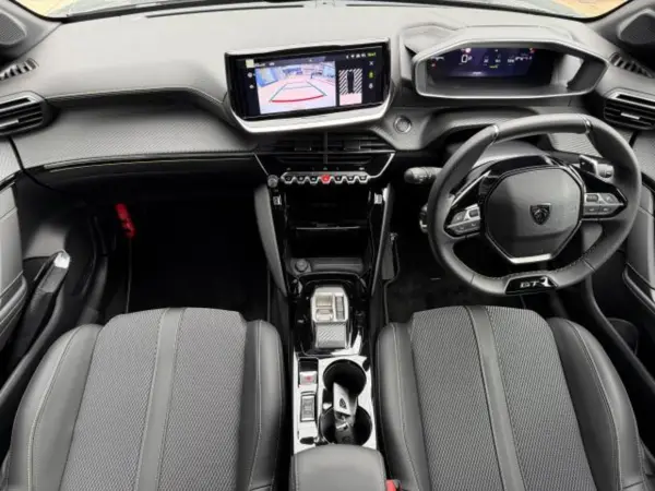 2025 Peugeot 208 — photo 3