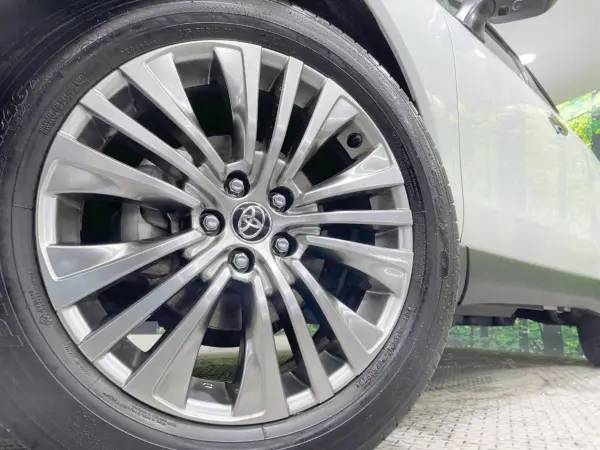 Toyota Harrier 2.5 Hybrid E-Four Z Leather Package 4WD — photo 8