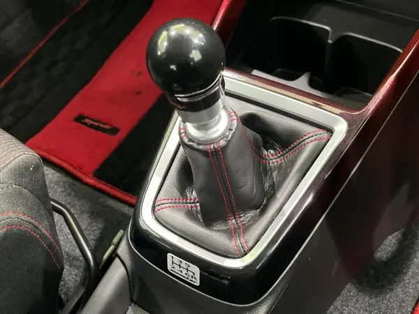 2022 Suzuki Swift — photo 3