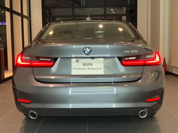 2019 Bmw 3 Series — photo 3