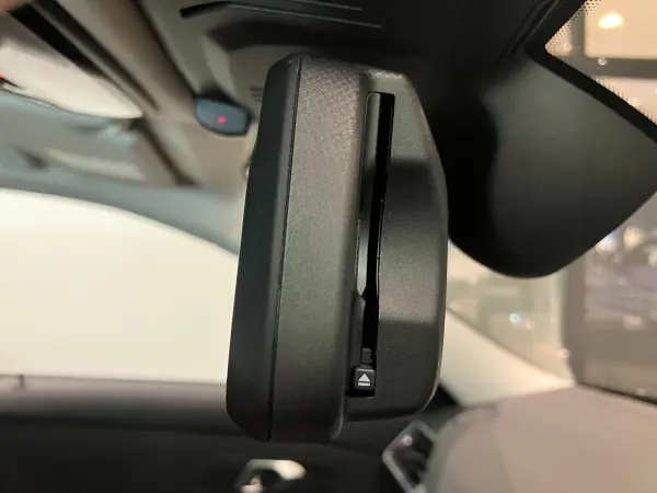 BMW 3 Series 320i Certified Used Car Comfort Access Automatic Trunk Lid Lock Power Seat Adjustment with Memory Seat Heater Driver/Passenger LED Headlights with Extended Range (Mineral Grey Metallic) — photo 9
