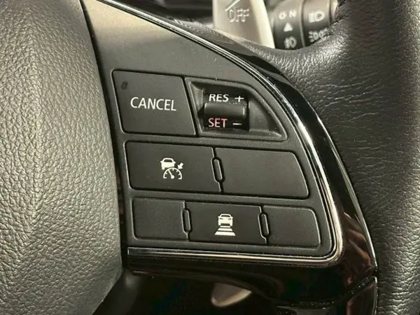 2021 Mitsubishi Eclipse Cross — photo 7 | Tuminion Kenya