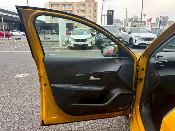 2020 Peugeot 208 — photo 7 | Tuminion Kenya