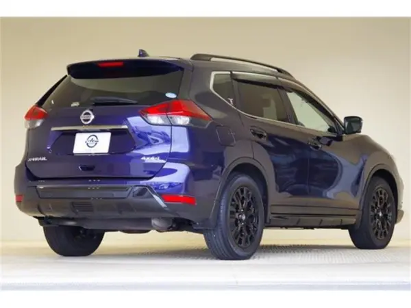 Nissan X-Trail 2.0 20Xi V Selection Extremer X 2-Row 4WD Roof Rail Glass Roof New Tires (Azurite Blue) — photo 9