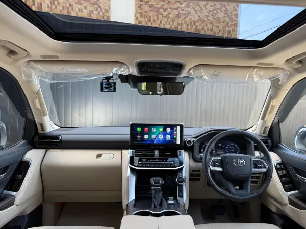Toyota Land Cruiser 300 3.5 ZX 4WD Annual Model Change Modellista Aero Kit Rear Electric Diff Lock Cool Box Tire Pressure Sensor ITS Connect Cold Region 12.3-inch JBL Premium Sound Navigation Rear Entertainment System Interior Beige Leather (Precious White Pearl) — photo 7