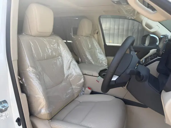 Toyota Land Cruiser 300 3.5 ZX 4WD Annual Model Change Modellista Aero Kit Rear Electric Diff Lock Cool Box Tire Pressure Sensor ITS Connect Cold Region 12.3-inch JBL Premium Sound Navigation Rear Entertainment System Interior Beige Leather (Precious White Pearl) — photo 9