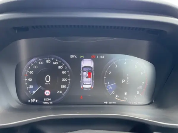 Volvo XC40 B4 AWD Momentum 4WD Certified Used Car, Seat Heater, Steering Wheel Heater, 360° Camera, Adaptive Cruise Control, Power Tailgate, Power Seat, Full-Seg TV, Genuine Drive Recorder, Non-Smoking Vehicle (Denim Blue Metallic) — photo 8