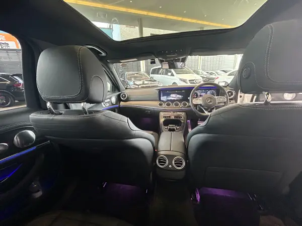 Mercedes-Benz E-Class Wagon E300 Avantgarde Sport AMG Line/Exclusive Package/Power Trunk/Panoramic Sunroof/Seat Heater/Leather Seats/Original Drive Recorder (Front & Rear)/Power Seat with Memory/Perfume Atomizer/Head-Up Display/Non-Smoking Vehicle (Diamond White) — photo 9