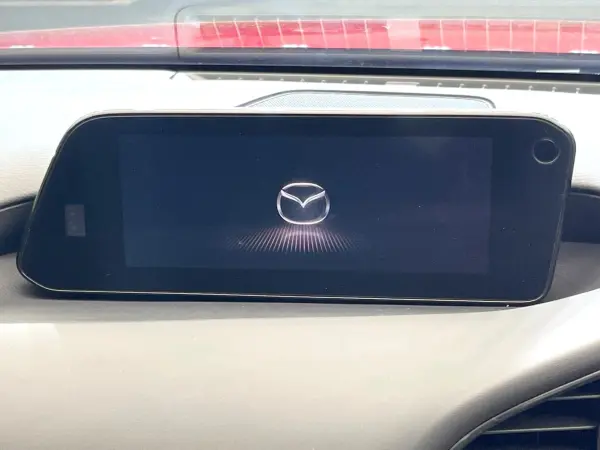 2020 Mazda 3 Fastback — photo 3