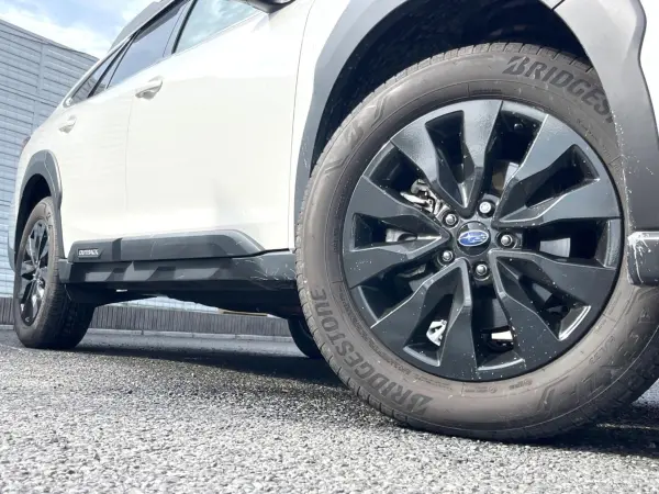 Subaru Legacy Outback 1.8 Black Selection 4WD — photo 9