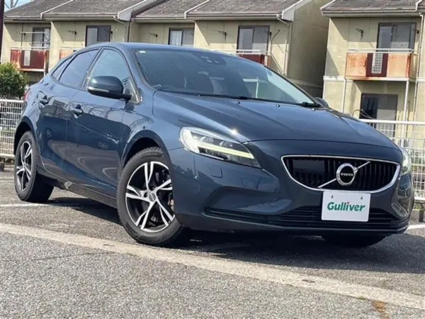 2018 Volvo V40 — photo 8 | Tuminion Kenya