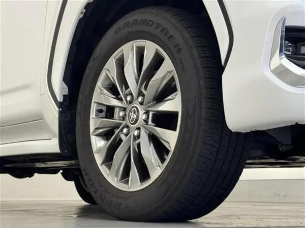 Toyota Land Cruiser 300 3.5 ZX 4WD 4WD Leather Seats (White Pearl) — photo 9