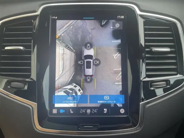 2023 Volvo Xc90 — photo 3