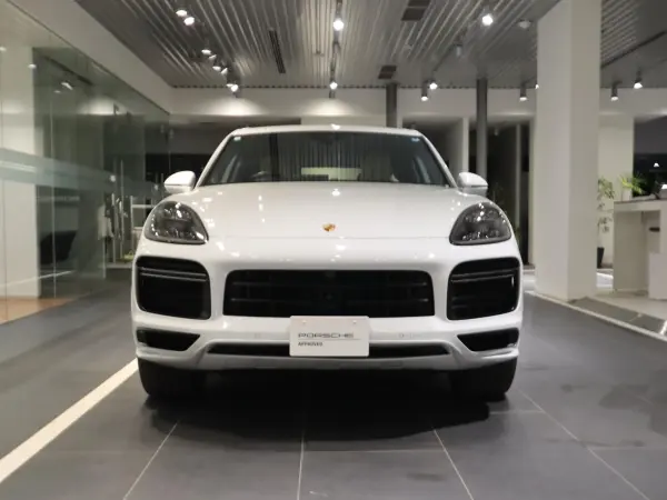2019 Porsche Cayenne — photo 2 | Tuminion Kenya