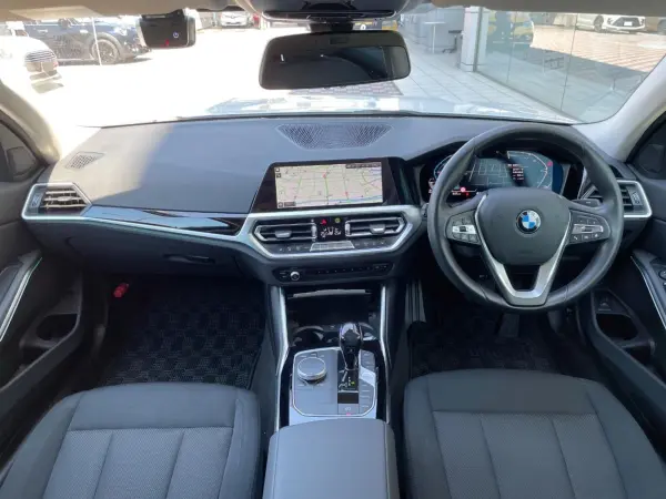 2020 Bmw 3 Series — photo 2